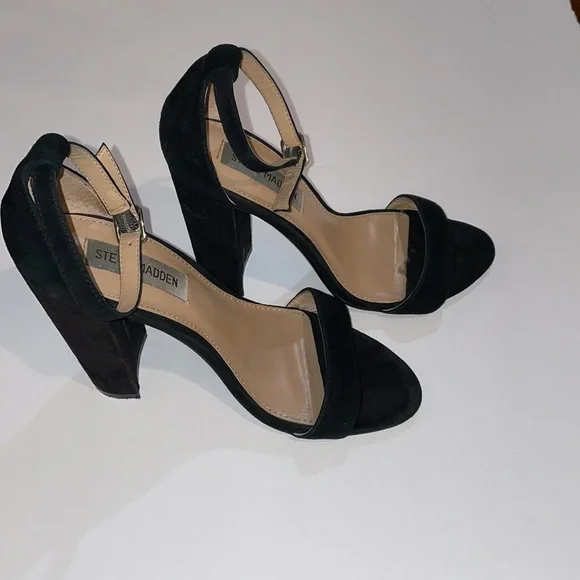 Steve Madden Carrson Black Suede Block Heels, size 7 Great Condition 1 flaw pic - Picture 8 of 14